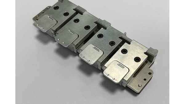 CNC加工中心怎么用車刀銑牙？